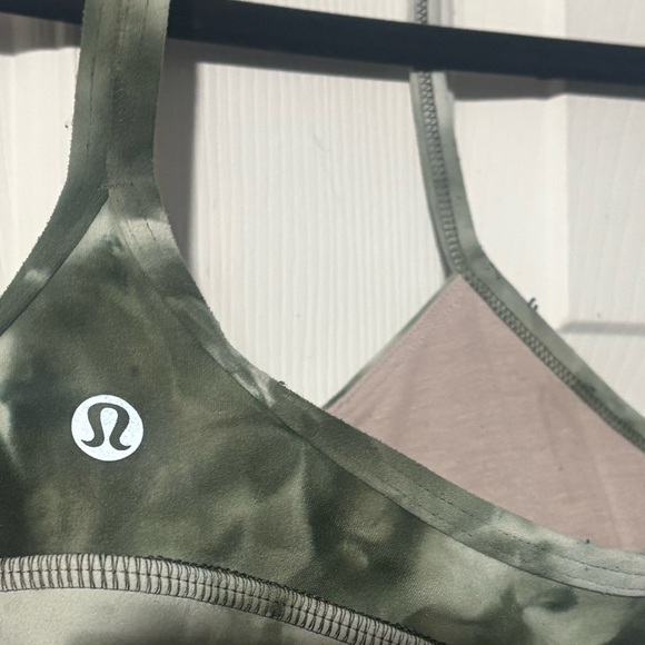 Lululemon Flow Y Bra Nulu *Light Support, B/C Cup - Picture 2 of 6